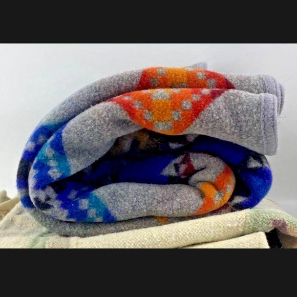 Pendleton Beaver State Chief Eagle Seelatsee Yakima Wool Throw Blanket 52x70 Big - Picture 3 of 10